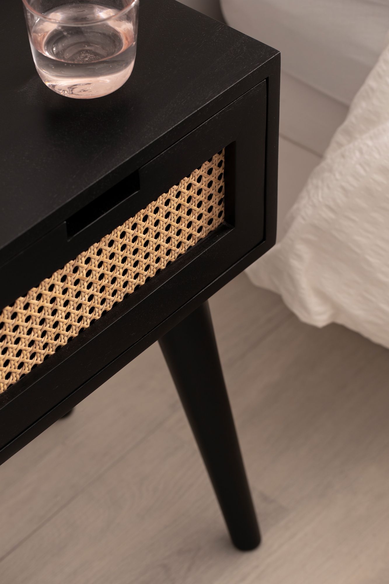 88355-WOHNLING-Nachtkonsole-40x30x60-cm-Schwarz---Rattan-WL6-808-WL6-808_3.jpg
