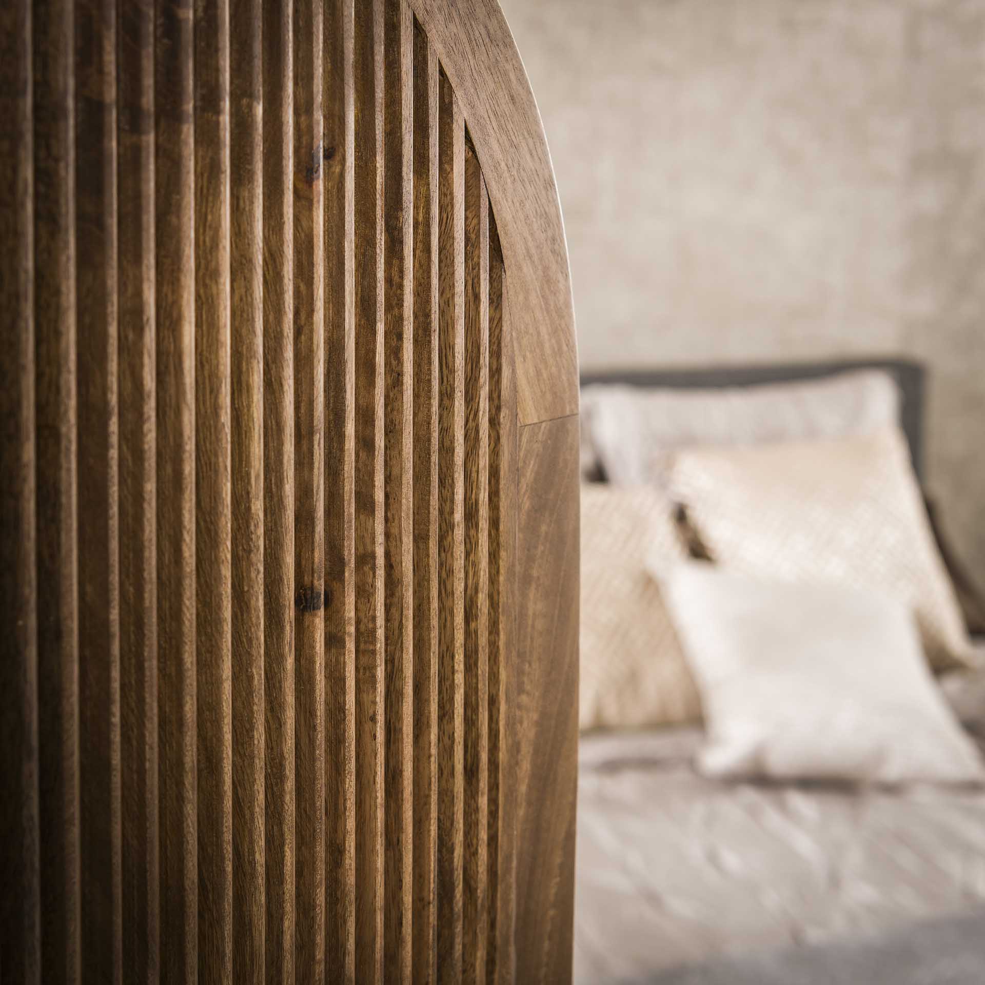 Raumteiler „Wave“ – 3-teilig aus Mangoholz