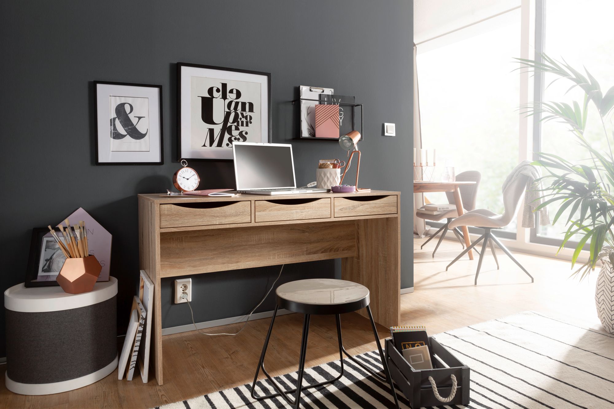 40528-WOHNLING-Schreibtisch-SAMO-120-cm-Design-Buerotisch-Sonoma-Eiche-modern-Jugendschreibtisch-3-Schubladen-und-Stauraum-platzsparend-fuer-Heranwachsande--Jungen--Maedchen--PC-Tisch--_2.jpg