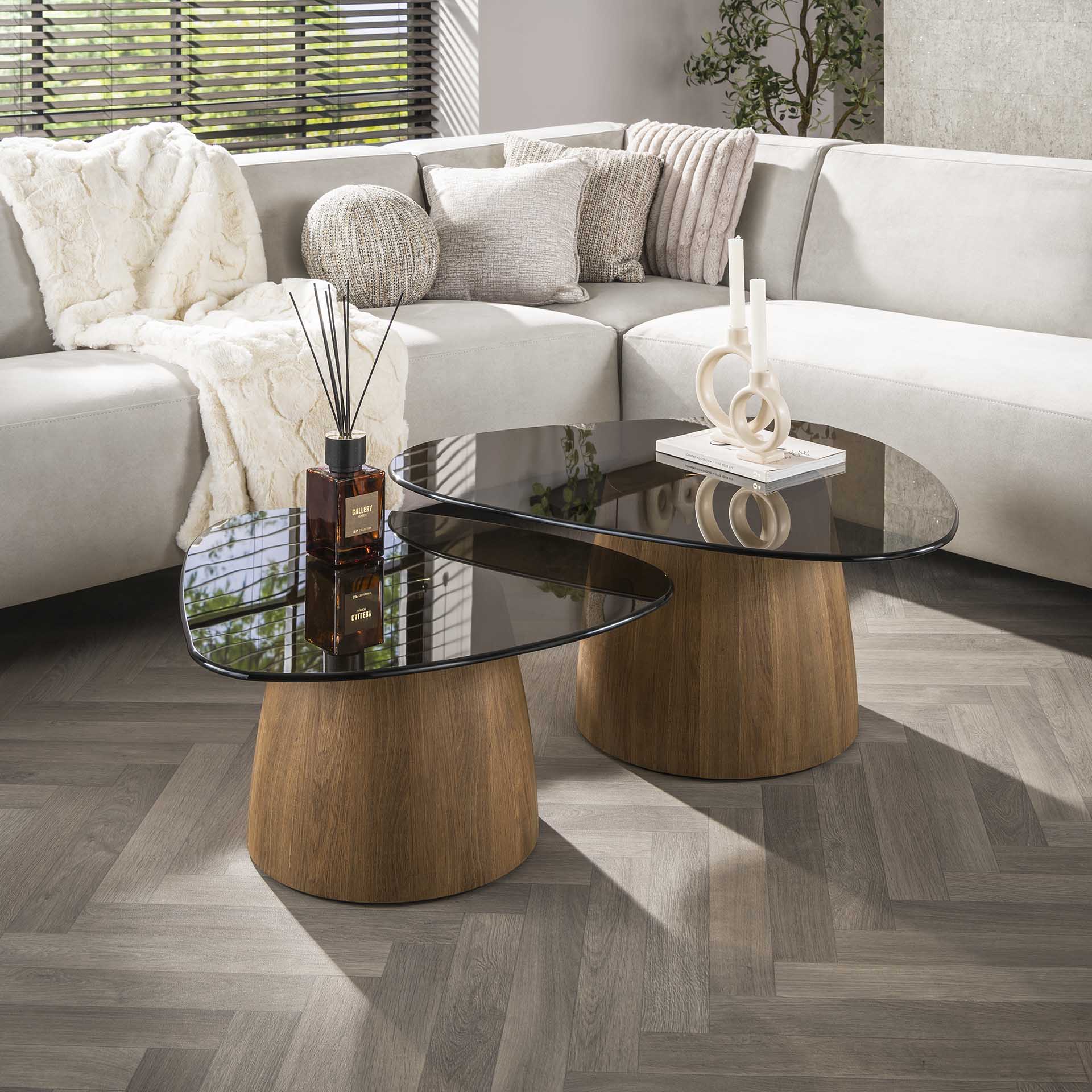 Couchtisch Tinto – Set aus 2 Tischen mit bronzefarbenem Glas & Eichenoptik