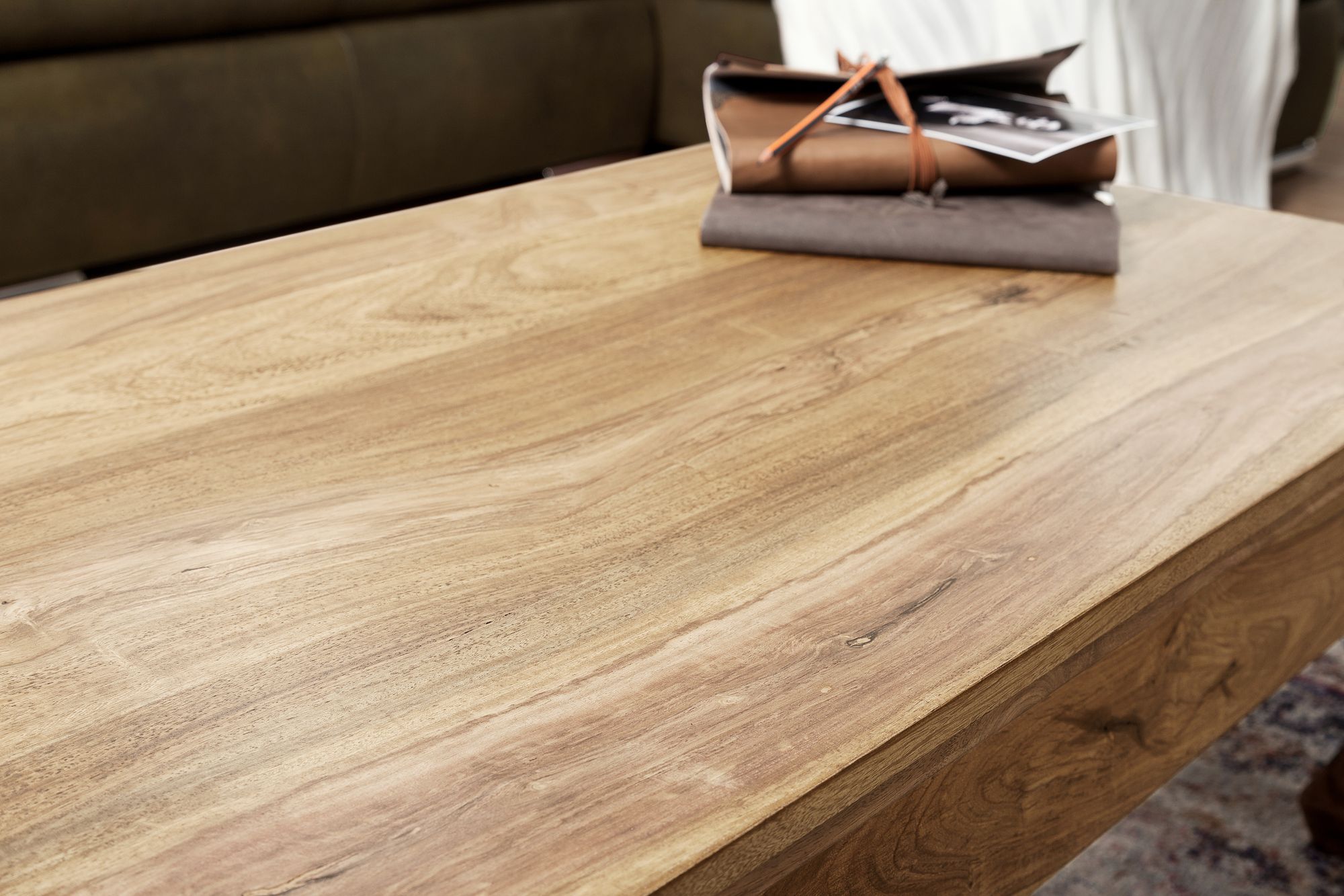 38384-WOHNLING-Couchtisch-OPIUM-Massiv-Holz-Akazi_3.jpg