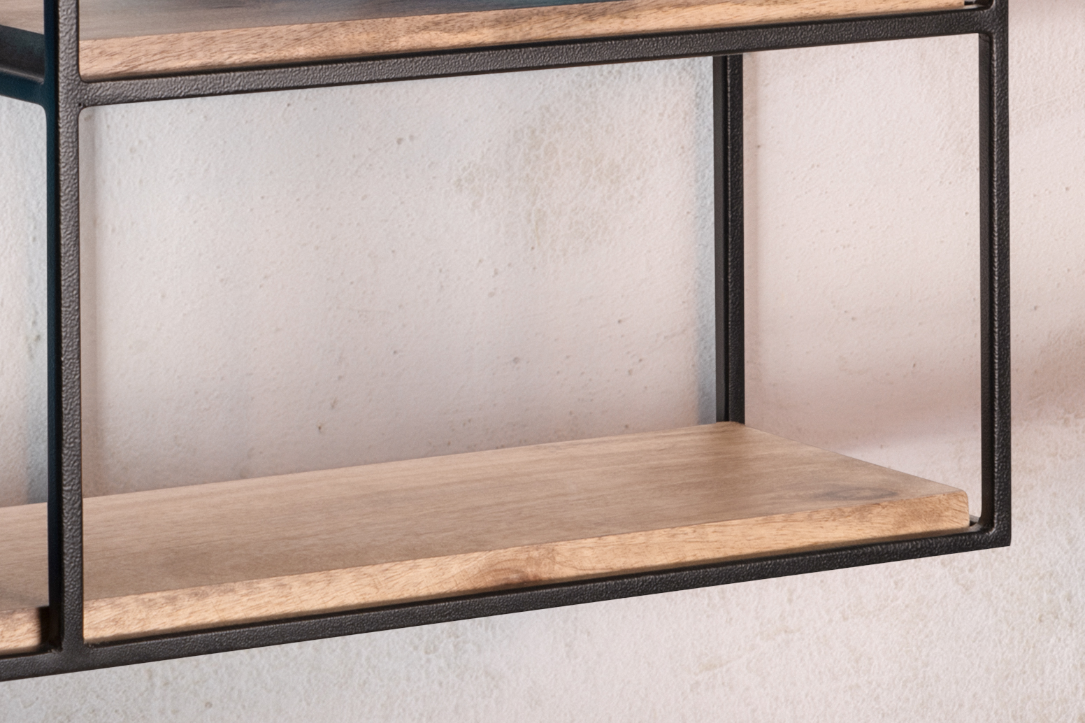 86477-WOHNLING-Wandregal-60x39x18-cm-Mango-Massivholz---Metall-Haengeregal-Rechteckig---Kleines-Design-Schweberegal-Industrial---Regal-Haengend-Wohnzimmer---Buecherregal-Wand-----------_3.jpg