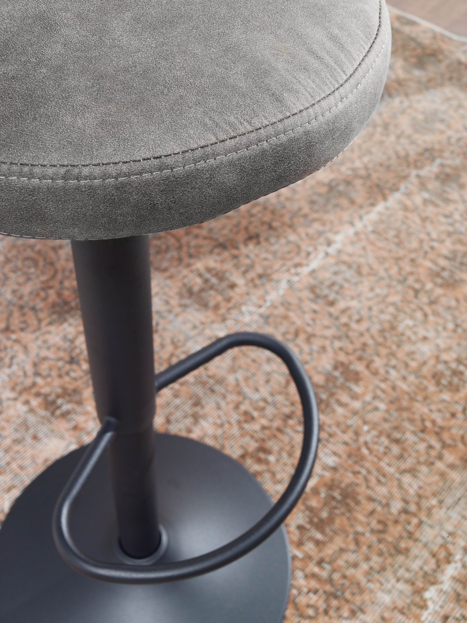 56593-WOHNLING-Barhocker-Grau-Wildlederoptik-Hocker-ohne-Lehne---Kuechenhocker-Stoff---Metall-100kg---Design-Barstuhl-Tresenhocker-drehbar-Bistrohocker-WL6-194-WL6-194_3.jpg