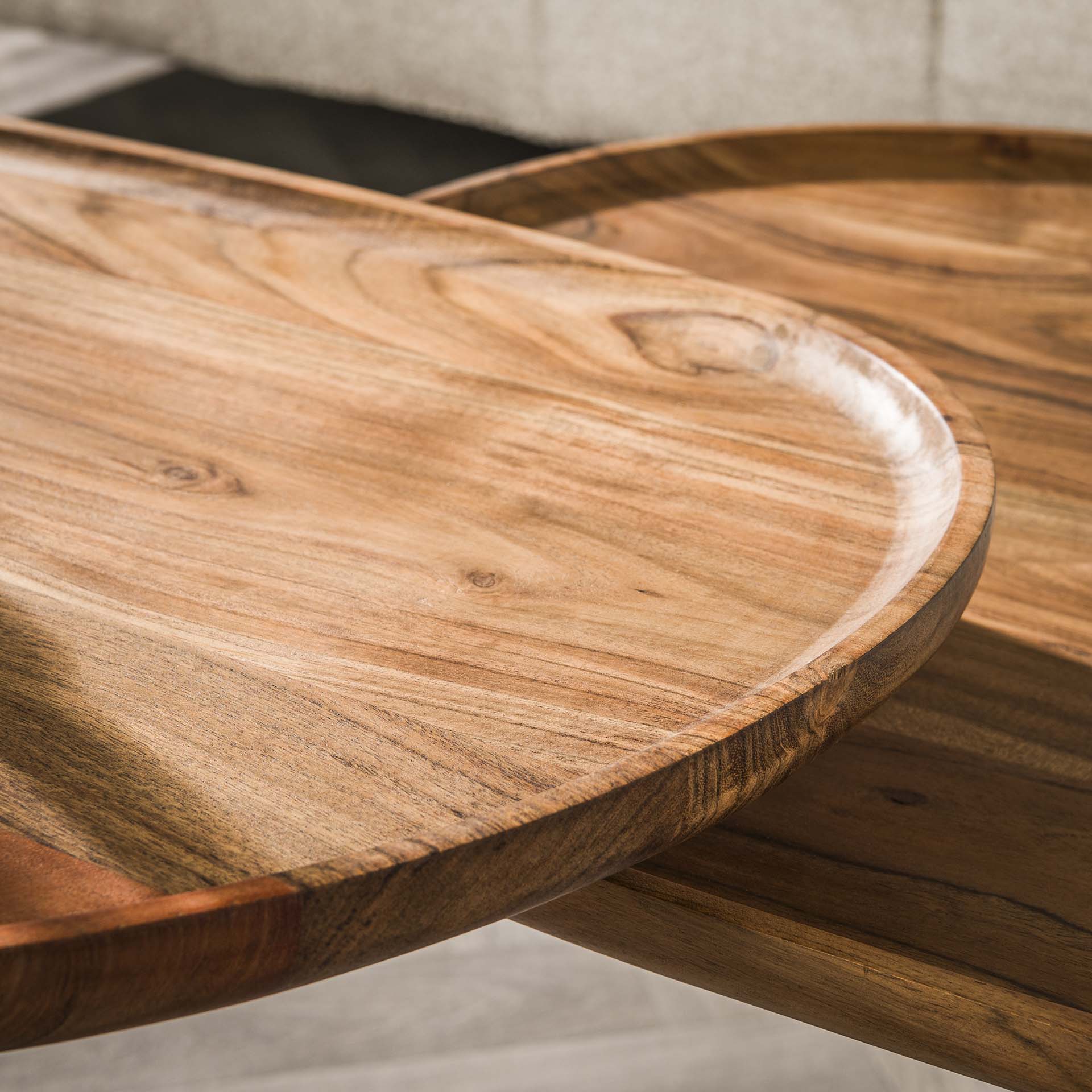 2er-Couchtisch aus massivem Akazienholz Spoke