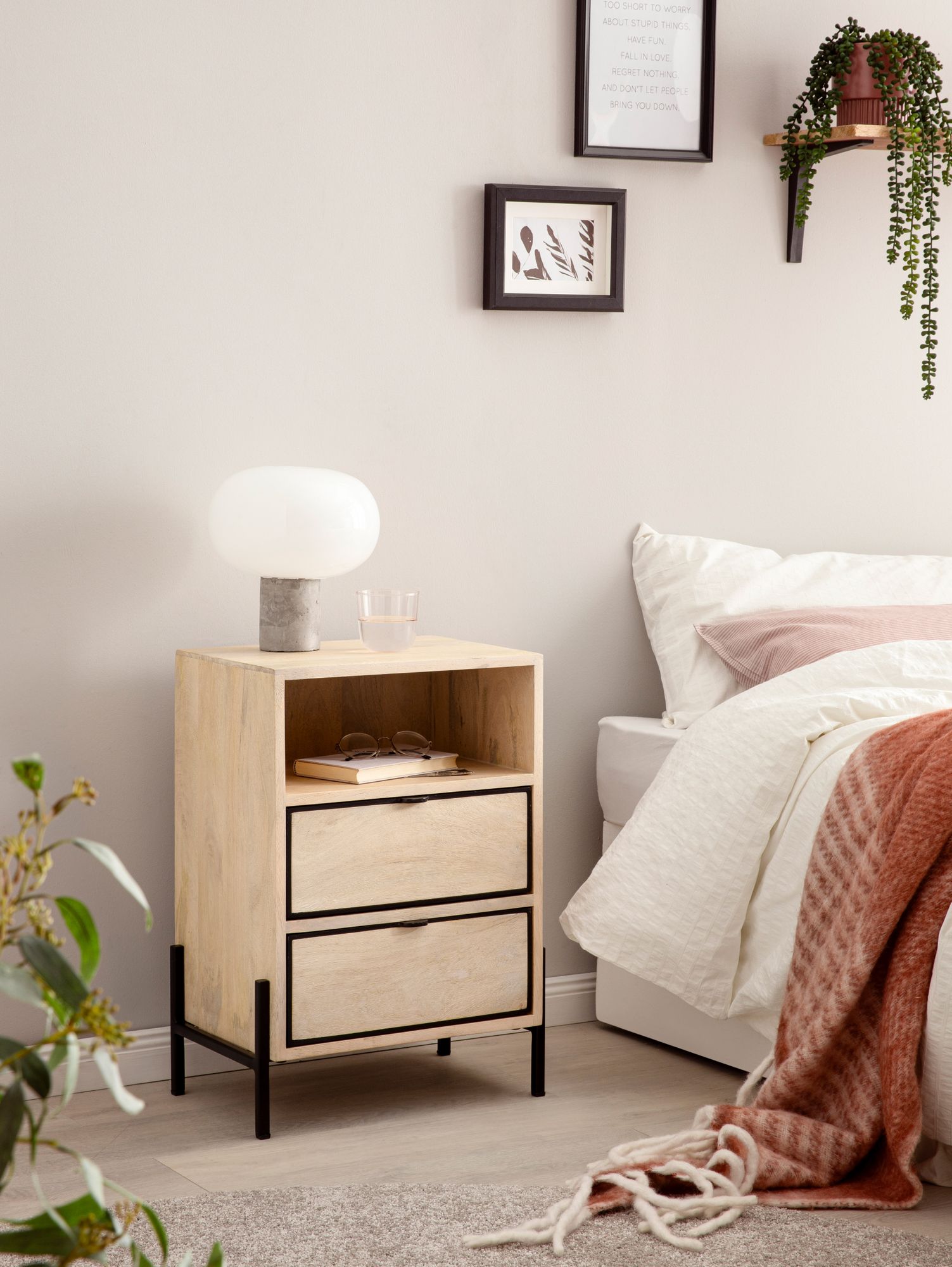 88232-WOHNLING-Nachtkonsole-43x30x60-cm-Mango-Massivholz-WL6-787-WL6-787_2.jpg