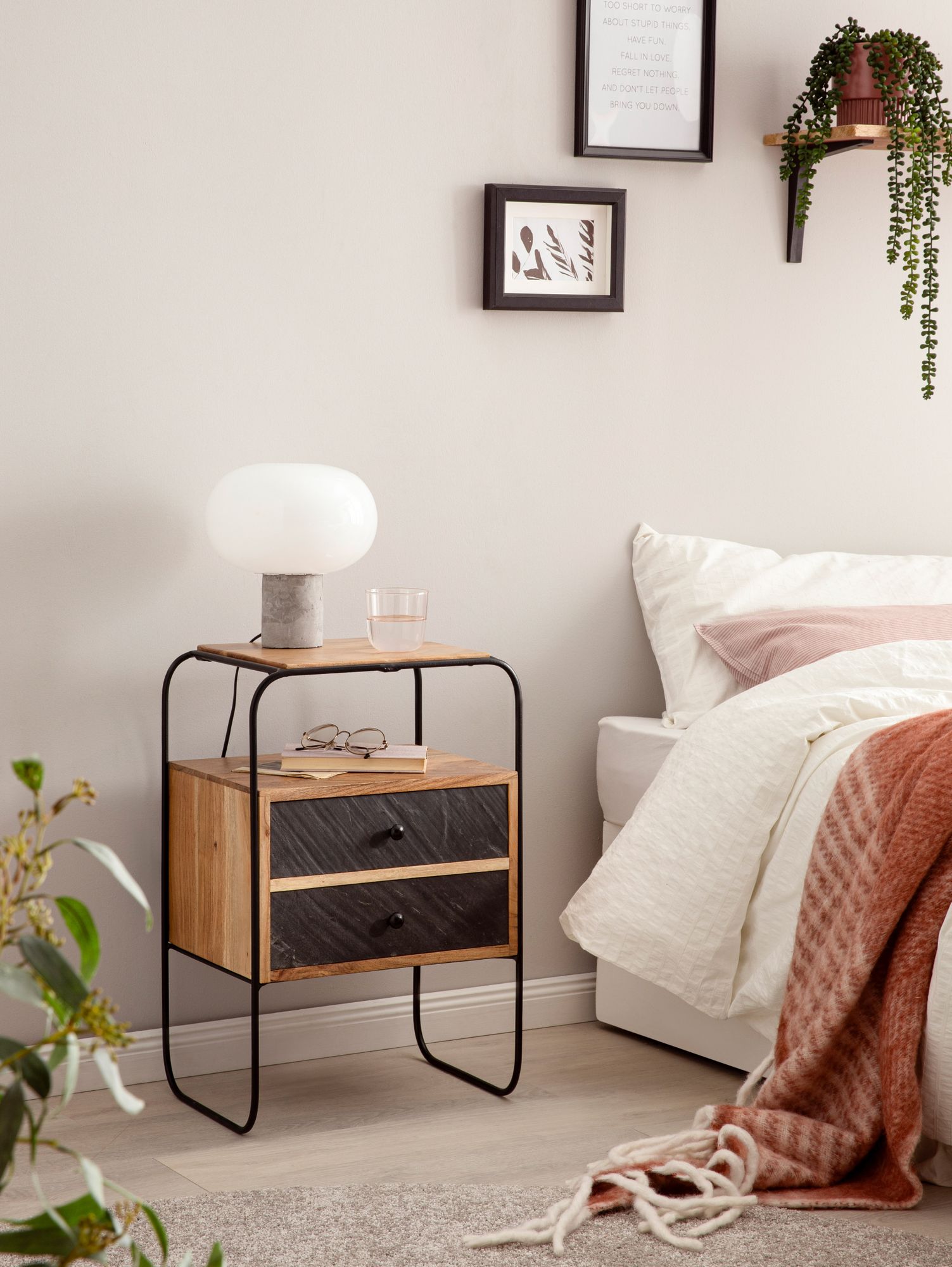 88215-WOHNLING-Nachtkonsole-40x30x60-cm-Schwarz---Akazie-Massivholz---Steinoptik-WL6-779-WL6-779_3.jpg